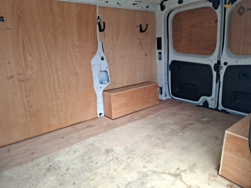 Renault Trafic Sl30 Blue Dci 130 Advance Van SH24RLZ White #6