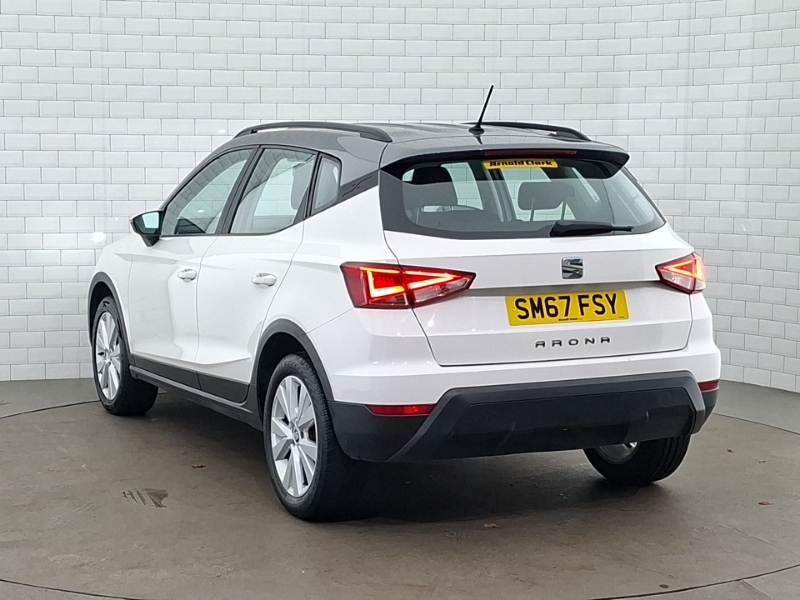 Seat Arona Se Technology White #2