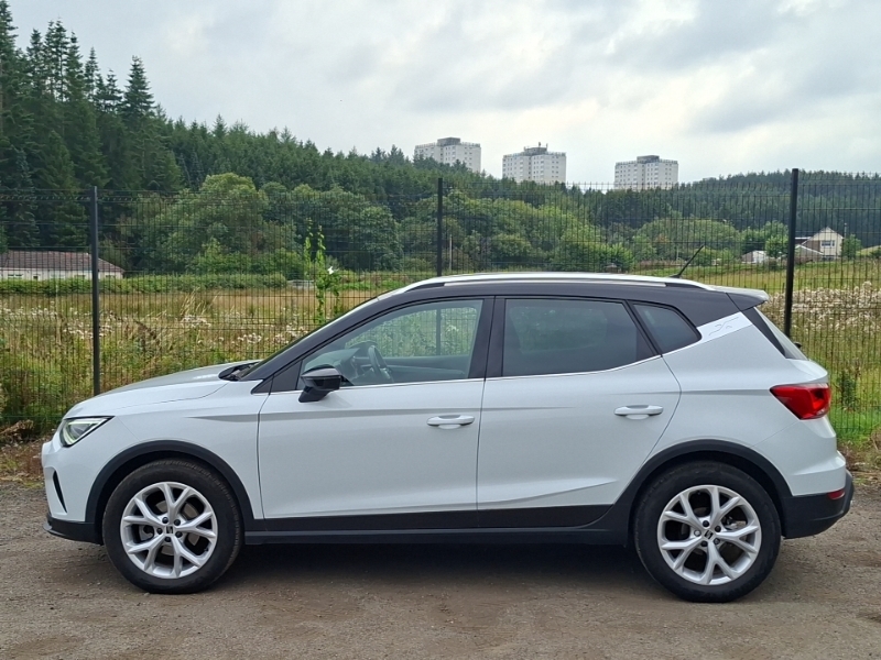 Seat Arona 1.0 Tsi 110 Fr Dsg White #4