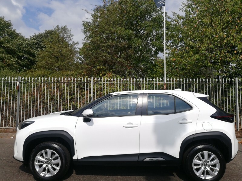 Toyota Yaris Cross 1.5 Hybrid Icon Cvt EG23LKE White #4