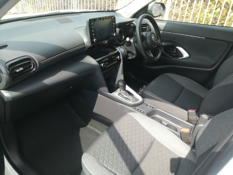 Toyota Yaris Cross 1.5 Hybrid Icon Cvt EG23LKE White #5