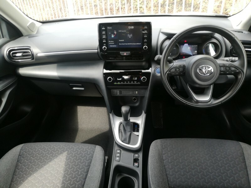 Toyota Yaris Cross 1.5 Hybrid Icon Cvt EG23LKE White #3