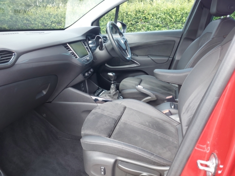Vauxhall Crossland 1.2 Turbo Ultimate Red #5