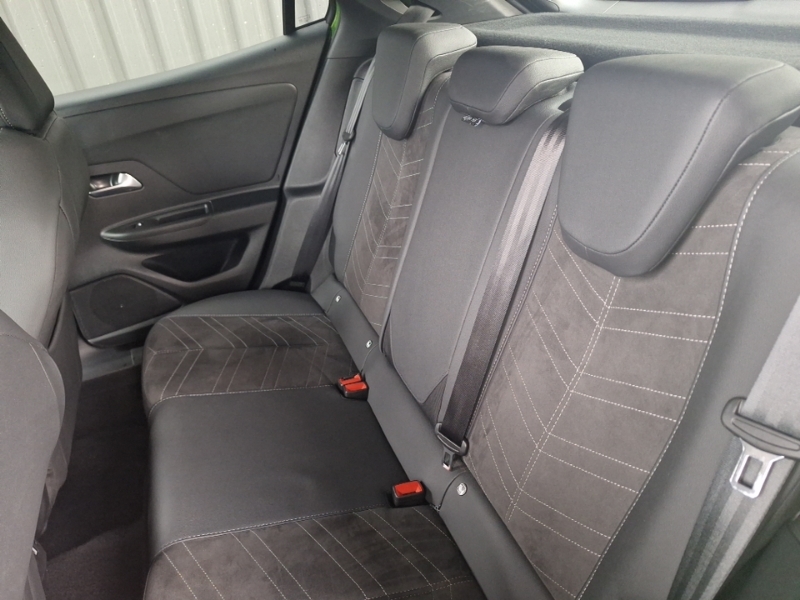 Vauxhall Mokka-e 100Kw Ultimate 50Kwh Green #6