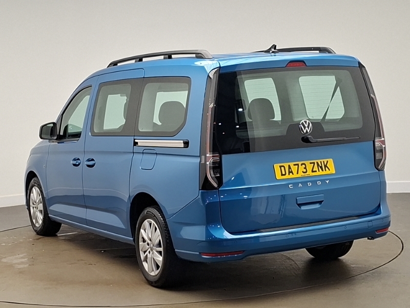 Volkswagen Caddy Maxi Life 2.0 Tdi 122 Life Dsg Blue #2