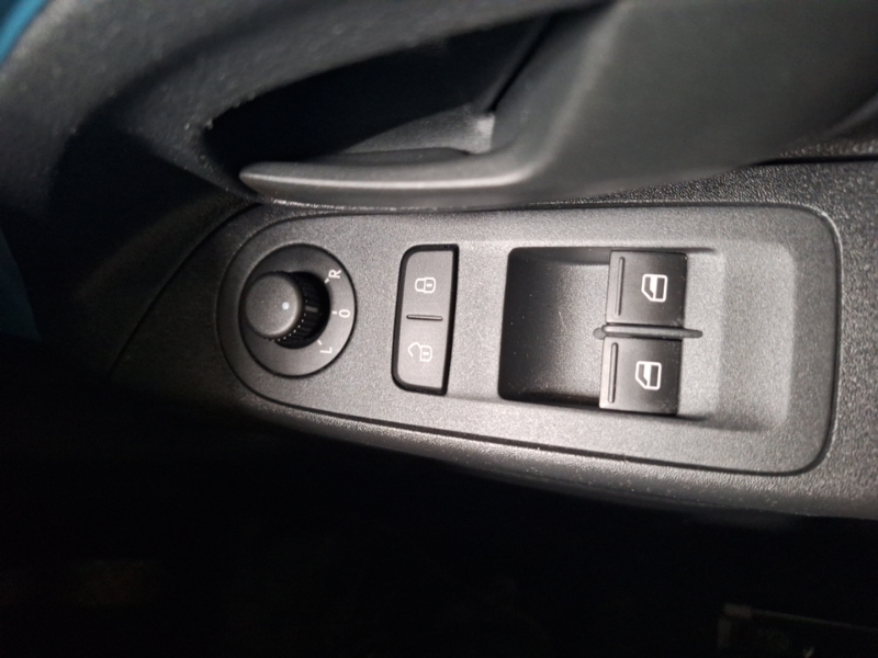 Volkswagen e-Up E-up Blue #15