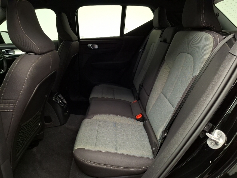 Volvo XC40 1.5 T4 Recharge Phev Plus Dark PY72BLJ Black #6