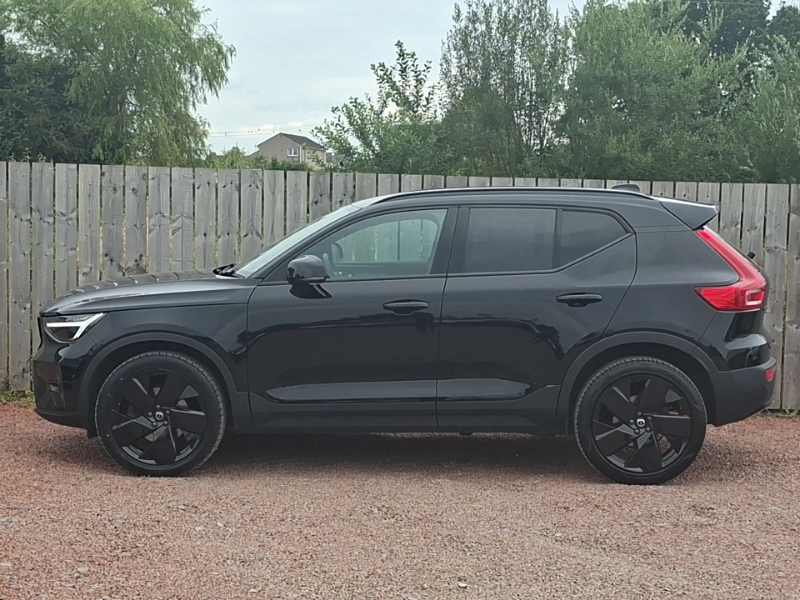 Volvo XC40 2.0 B4p Plus Black Edition NV74BEO Black #4