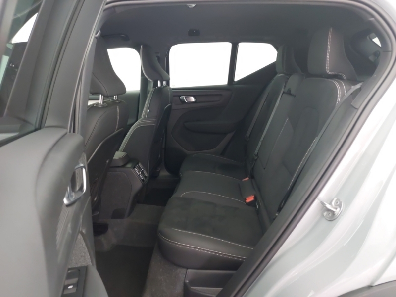 Volvo XC40 2.0 B4p Plus Dark RV75PWZ Grey #6