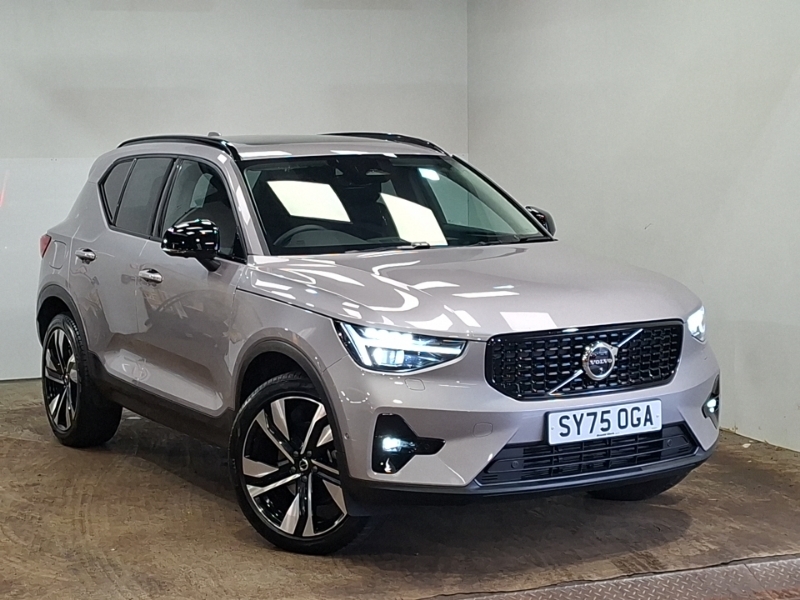 Volvo XC40 2.0 B3p Ultra Dark Silver