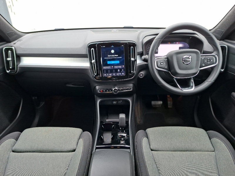 Volvo XC40 2.0 B3p Plus Dark SW73VMT Red #3