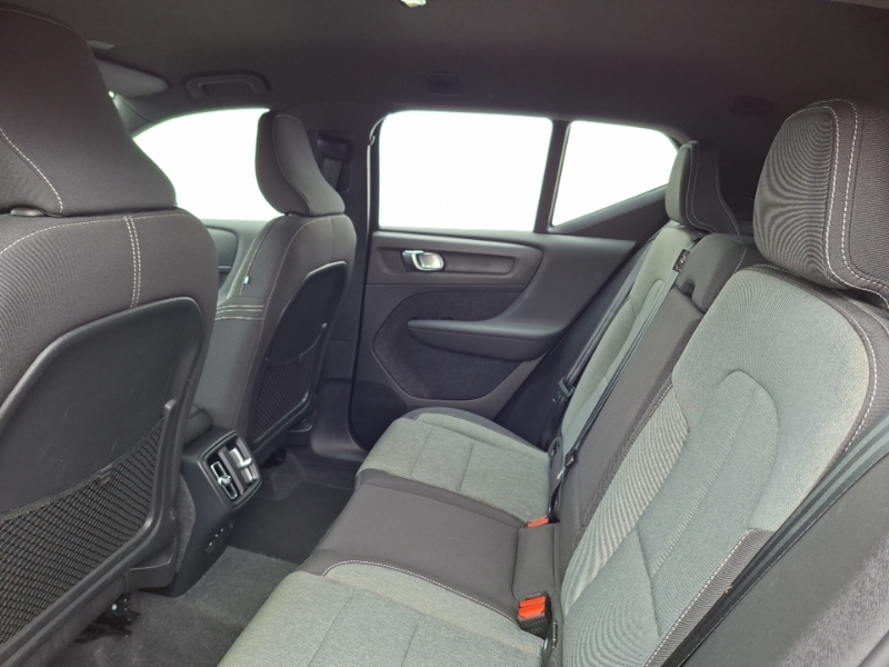 Volvo XC40 2.0 B3p Plus Dark SW73VMT Red #6