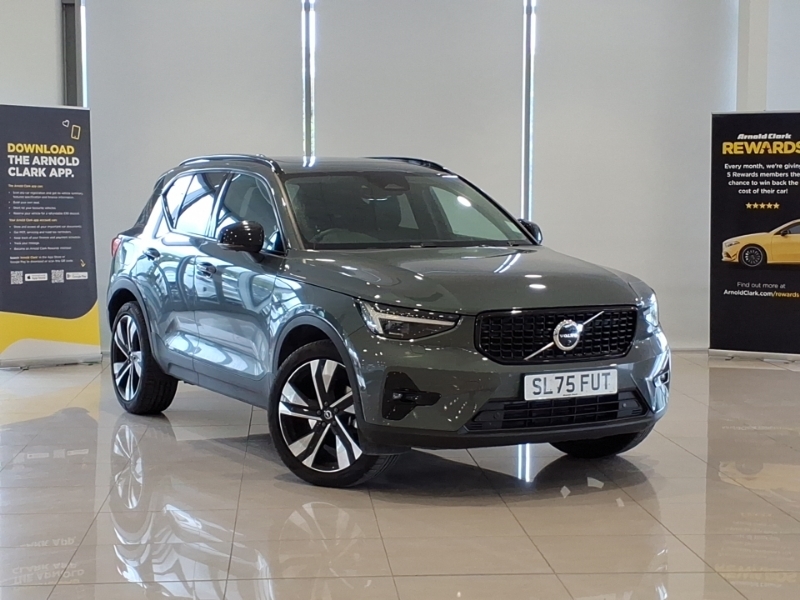Volvo XC40 2.0 B3p Ultra Dark Green
