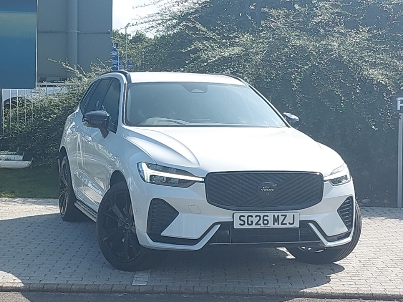 Volvo XC60 2.0 B5p Plus Black Edition Awd Geartronic White