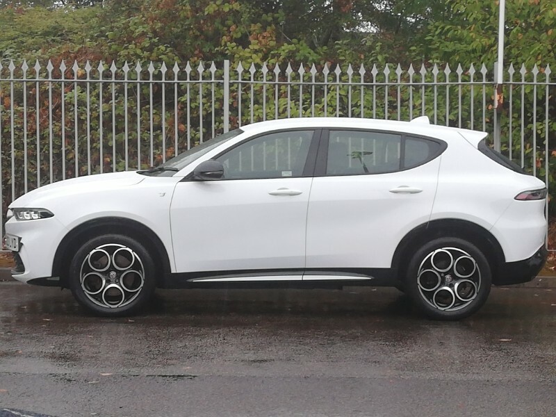 Alfa Romeo Tonale 1.5 Mhev Ti White #4