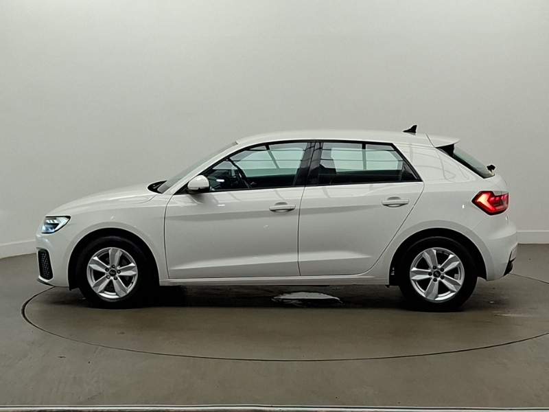 Audi A1 25 Tfsi Technik XGZ2586 White #4