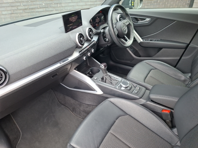 Audi Q2 35 Tfsi S Line S Tronic EA73DNO Grey #5