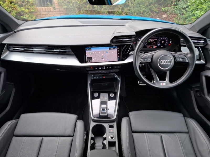 Audi A3 40 Tfsi E S Line S Tronic FD22LXM Blue #3
