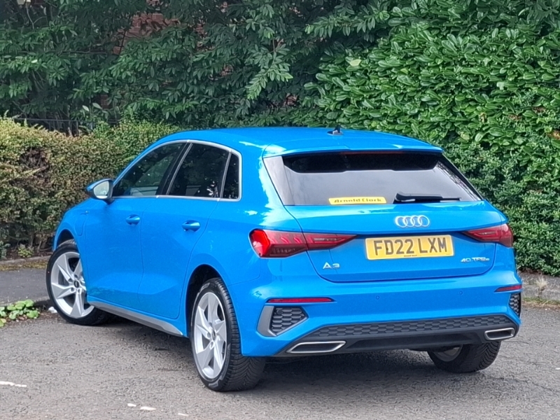 Audi A3 40 Tfsi E S Line S Tronic FD22LXM Blue #2