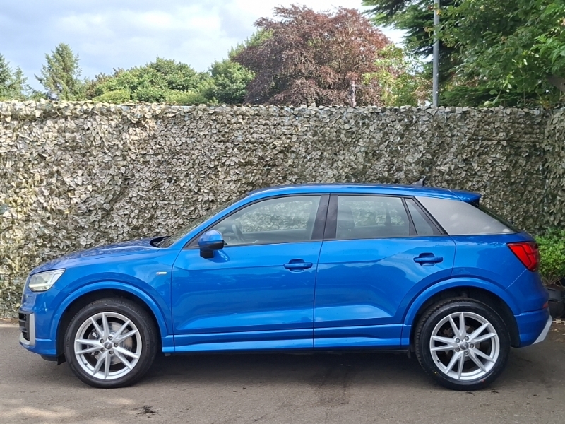 Audi Q2 35 Tfsi S Line S Tronic SO68NTN Blue #4
