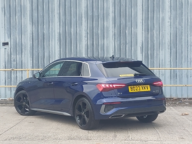 Audi A3 30 Tfsi S Line S Tronic BD23XKV Blue #2