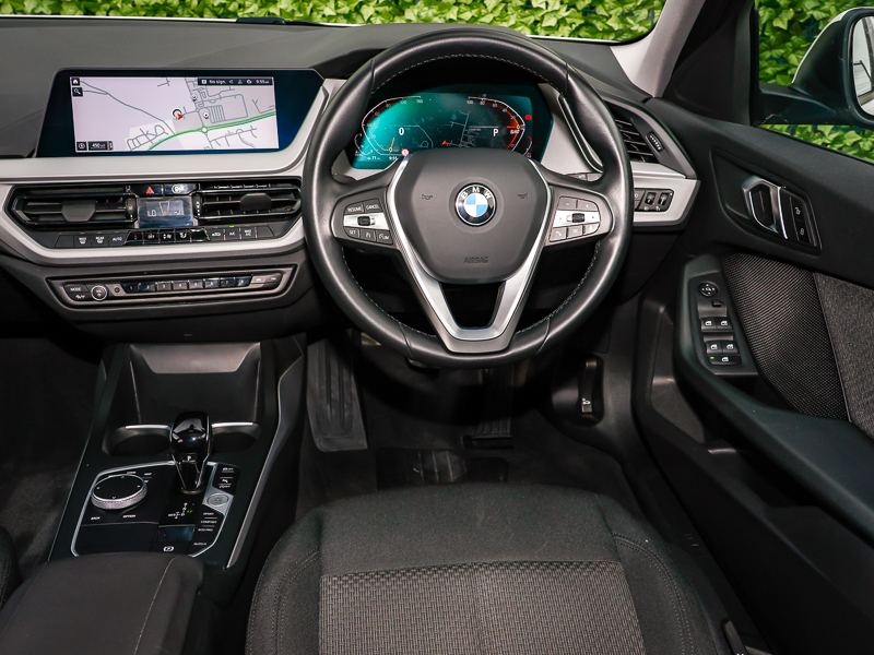 BMW 1 Series 116D Se Step Live Cockpit Professional White #5