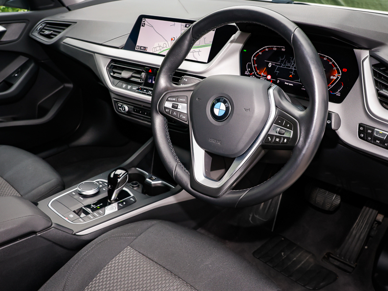 BMW 1 Series 116D Se Step Live Cockpit Professional White #6