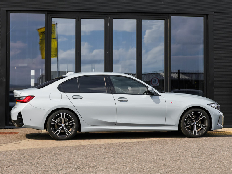 BMW 3 Series 320I M Sport Step YG75KVJ Grey #3