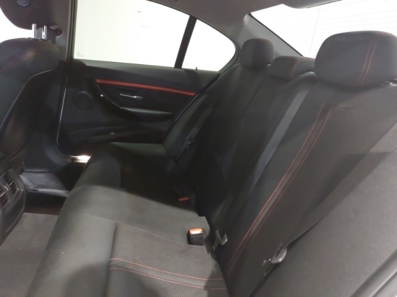 BMW 3 Series 320I Sport White #6
