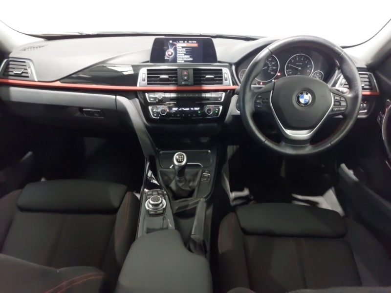 BMW 3 Series 320I Sport White #3