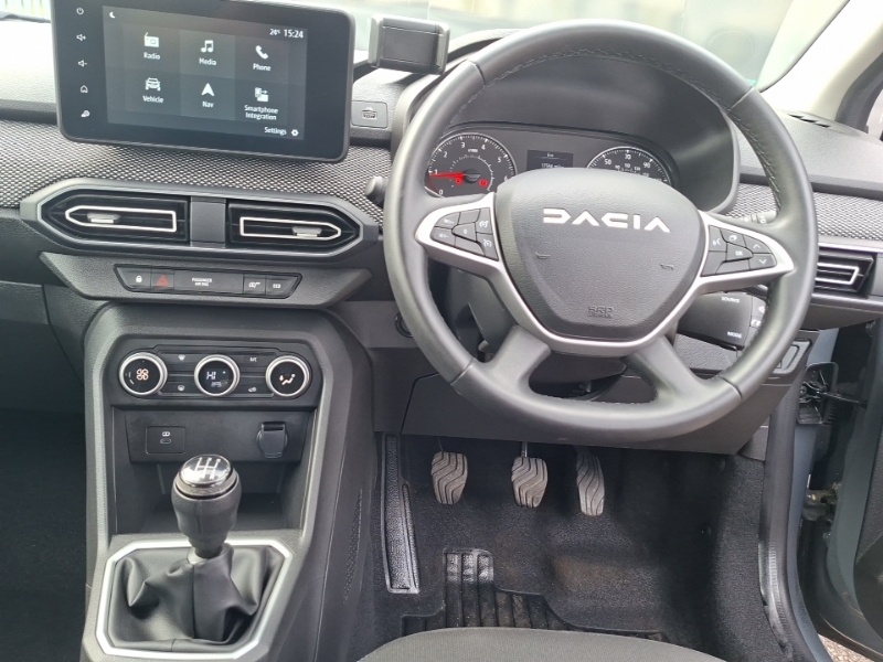 Dacia Sandero Essential Red #8