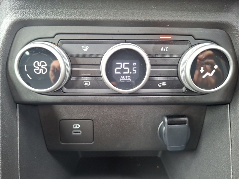 Dacia Sandero Essential Red #17