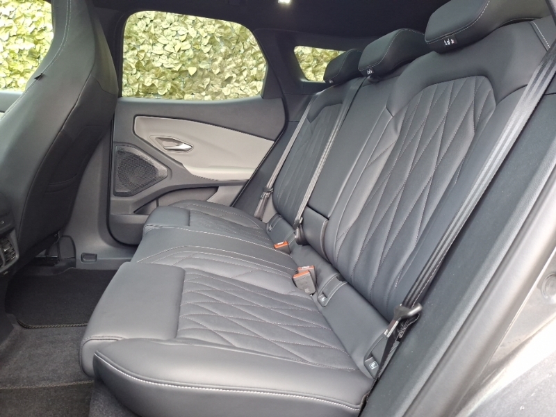 Ford Explorer Extended Range 79Kwh Premium Suv Black #6
