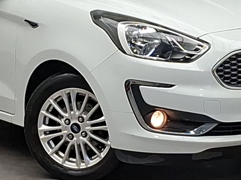 Ford KA+ Active White #20