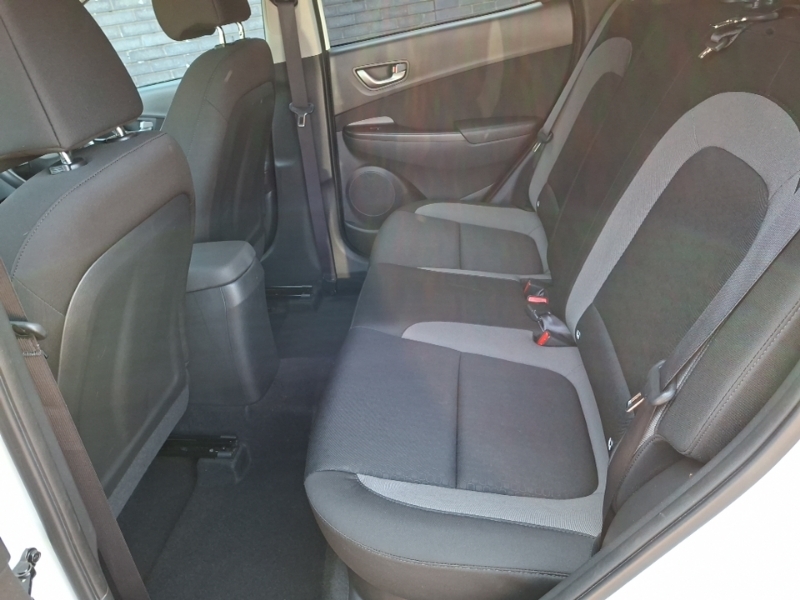 Hyundai Kona 1.0T Gdi Play Edition SB69ZPR White #6