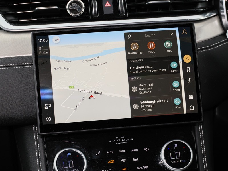 Jaguar F-Pace R-dynamic S Black #10