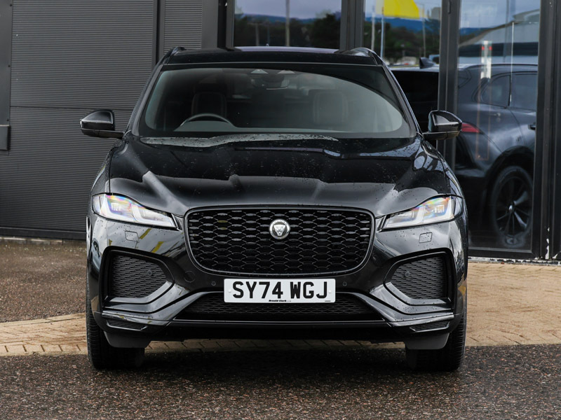 Jaguar F-Pace R-dynamic S Black #13