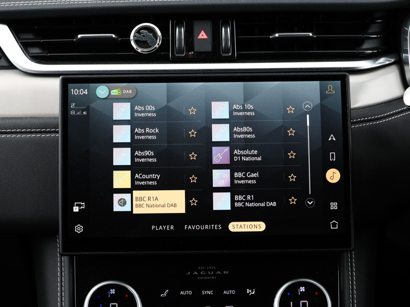 Jaguar F-Pace R-dynamic S Black #17