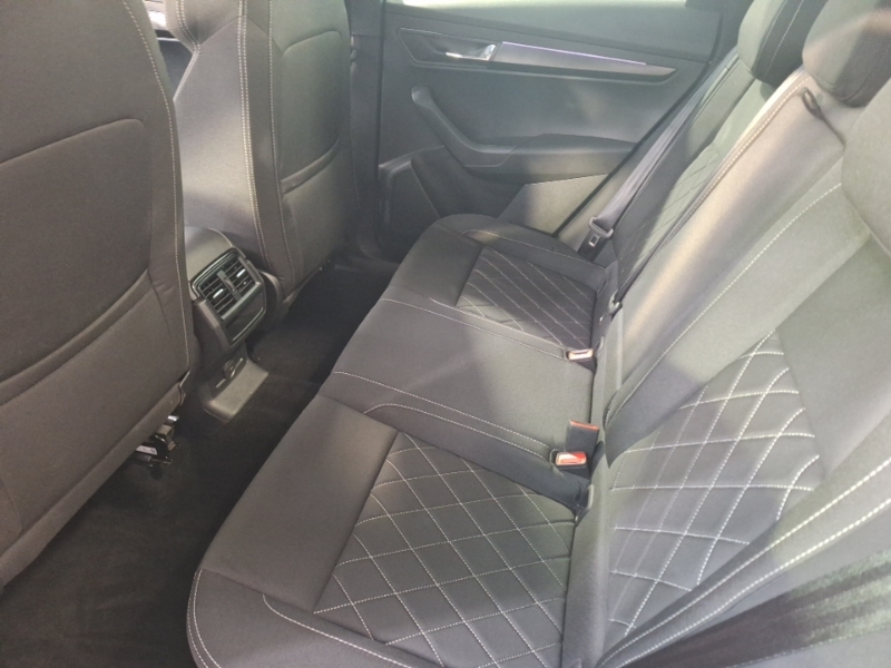 Skoda Karoq 1.5 Tsi Sportline Dsg SA74UYV Silver #6