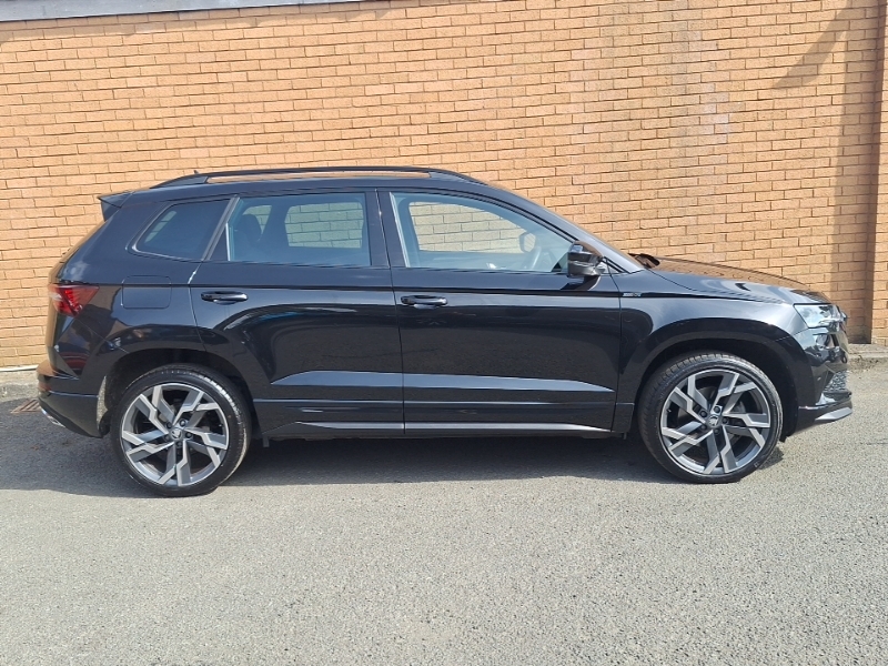 Skoda Karoq 1.5 Tsi Sportline Edition Dsg SG75PXW Black #4