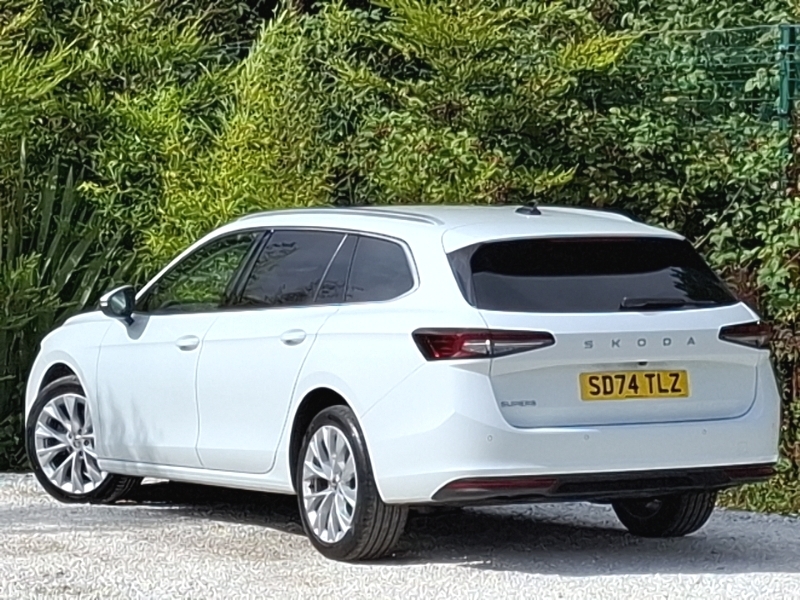 Skoda Superb 2.0 Tdi Se L Dsg White #2