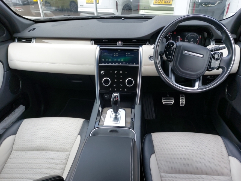 Land Rover Discovery Sport 2.0 D240 R-dynamic Hse OE69WWK White #3