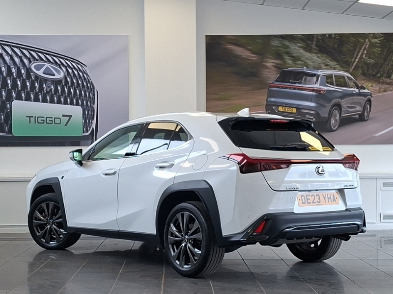 Lexus UX 250H 2.0 F-sport Design Cvt DE23YHA White #2