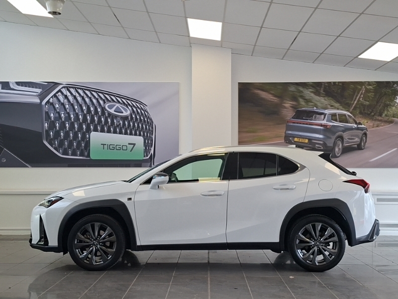 Lexus UX 250H 2.0 F-sport Design Cvt DE23YHA White #4