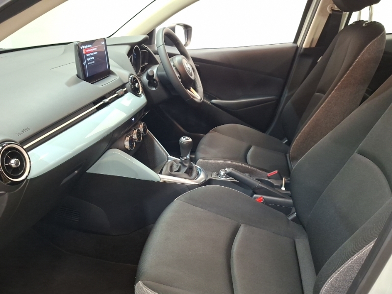 Mazda 2 1.5 Skyactiv G 75 Centre-line SN24HMZ Silver #5