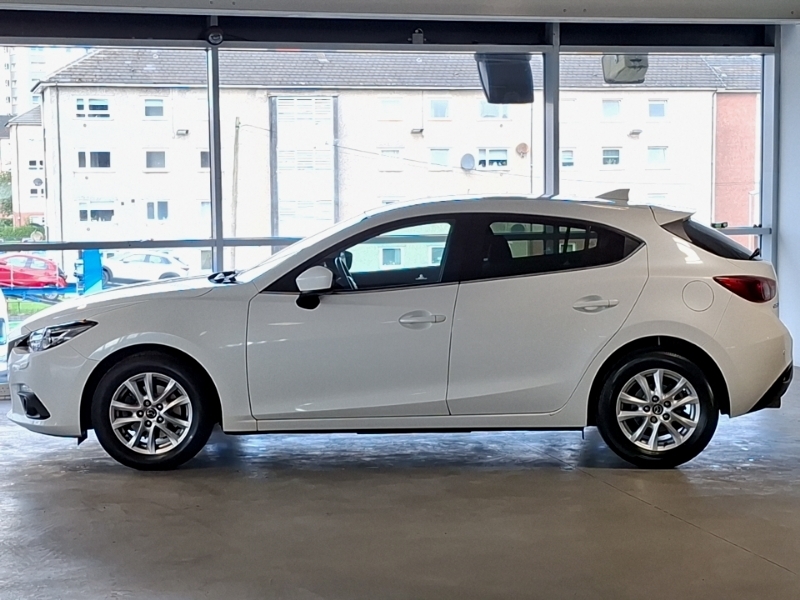 Mazda 3 2.0 Se-l Nav White #4