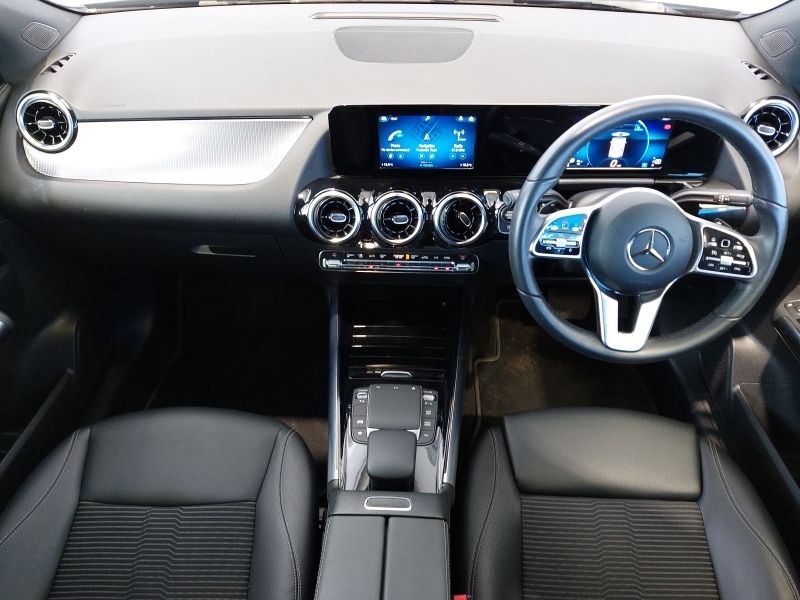 Mercedes-Benz GLA Class Gla 180 Sport NU71XRO Black #3