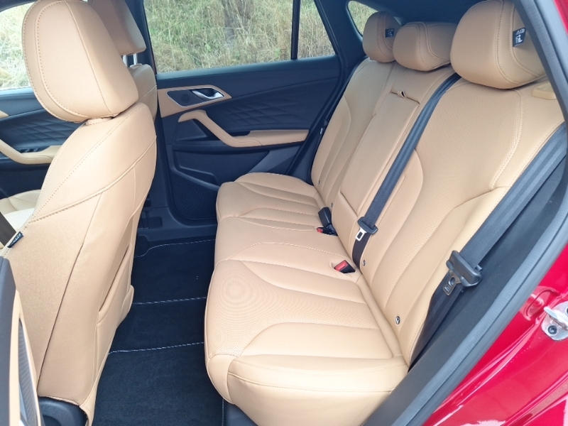 MG HS 1.5 T-gdi Trophy LC74EJA Red #6