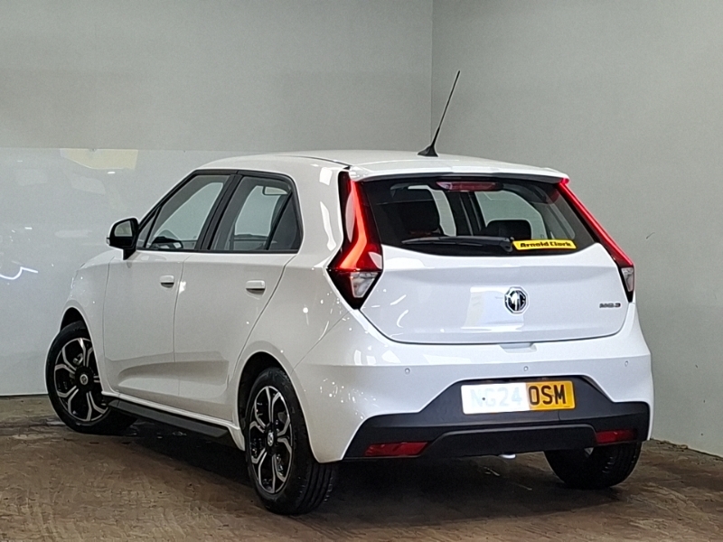 MG MG3 1.5 Vti-tech Exclusive Navigation White #2