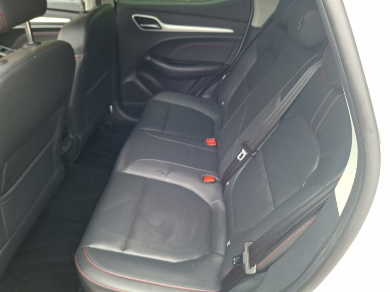MG ZS 1.0T Gdi Exclusive DP23ZZX White #6